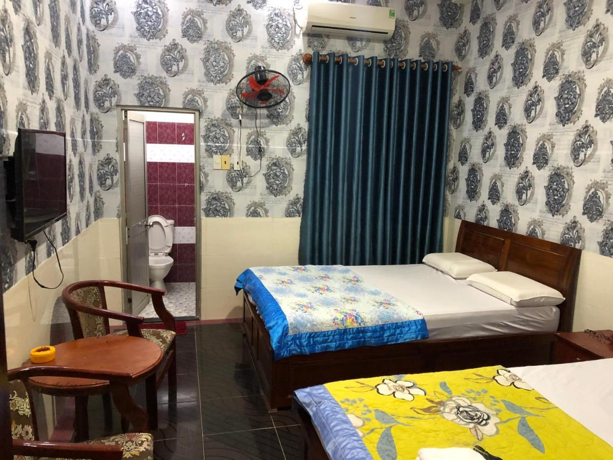 Hotel Uyên Nhi