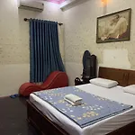 Khách sạn Uyên Nhi